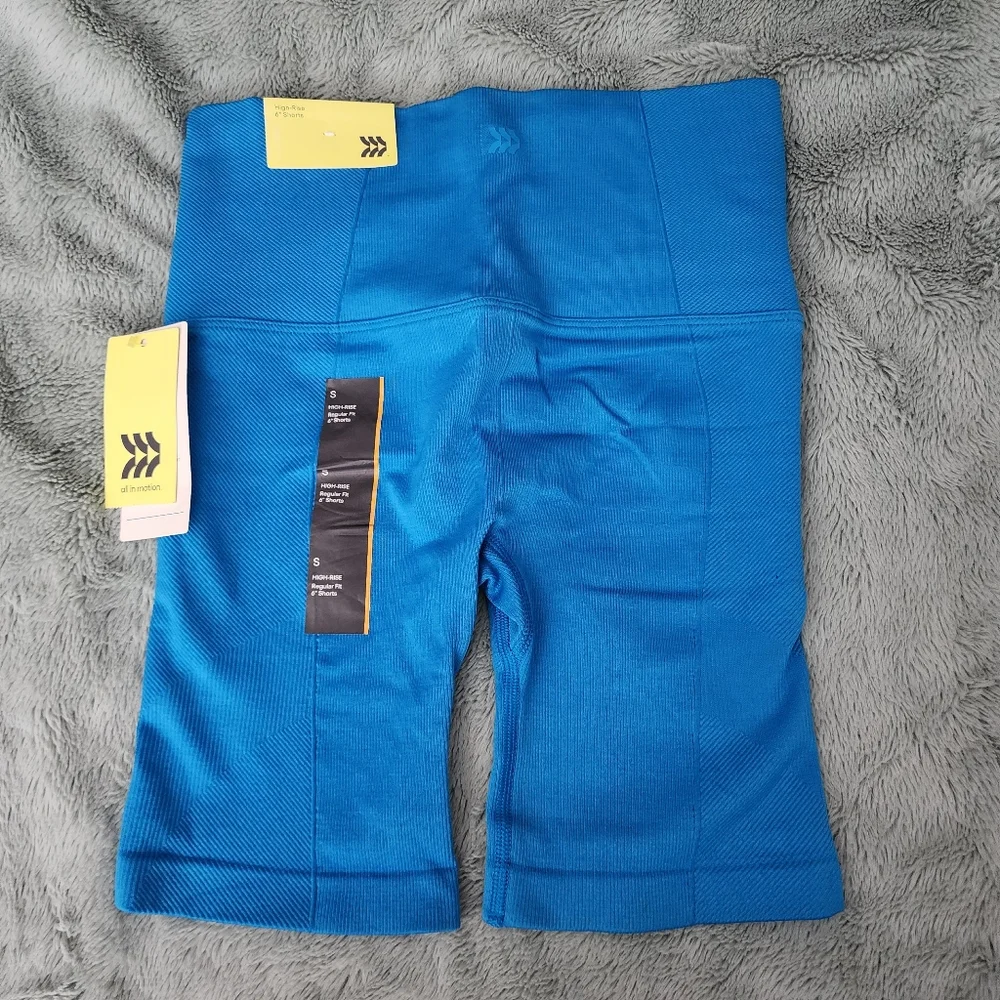 All in Motion Women’s Seamless High-Rise Core Bike Shorts Blue 6